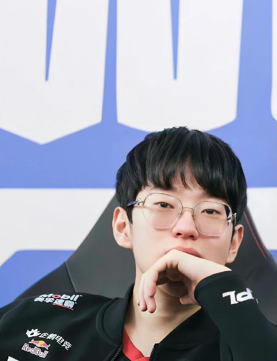 比赛数据和专业分析-Scout在C9比赛中持续失利，刷新纪录引发热议！-比赛数据和专业分析