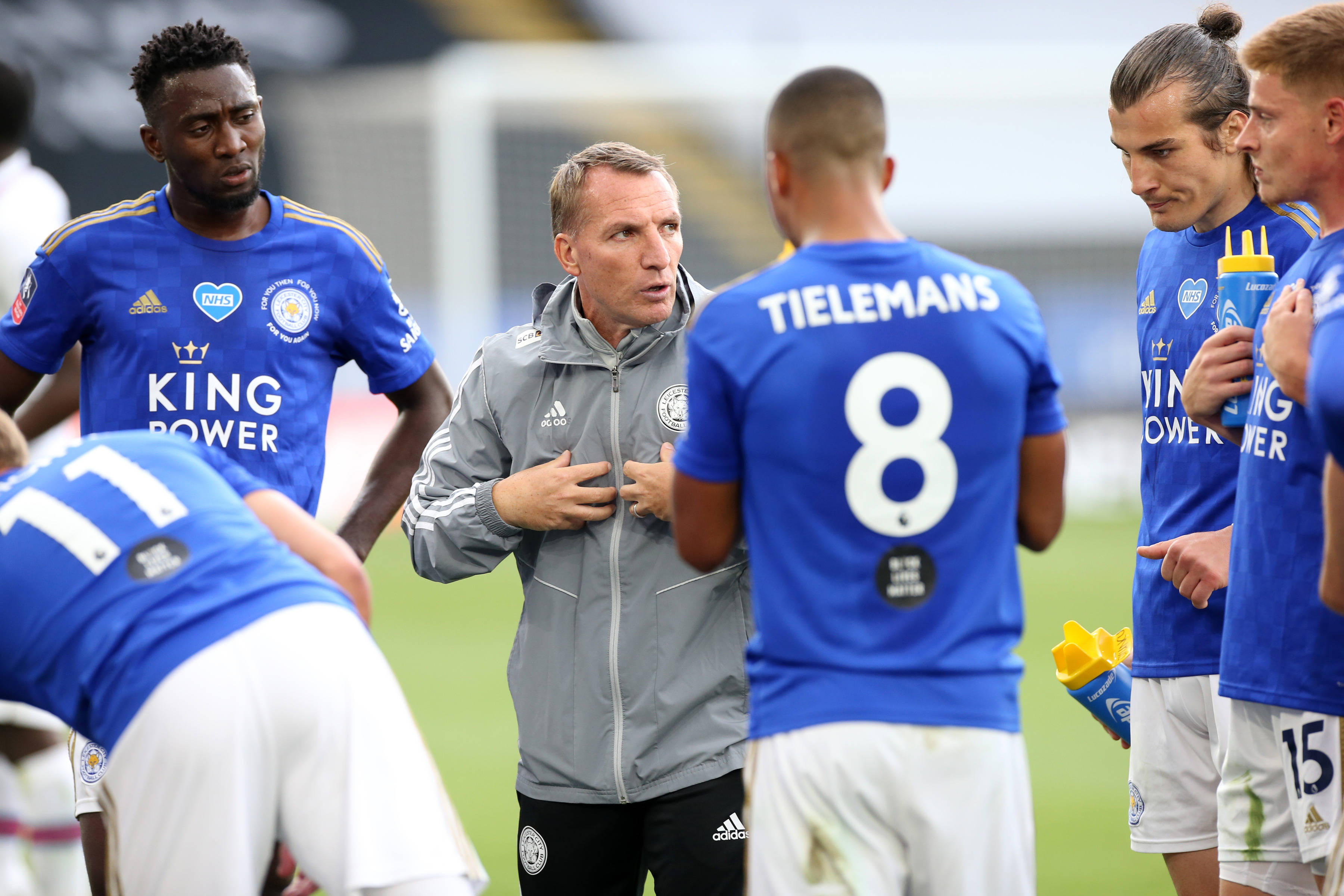 开云体育-辽宁本钢迎英超关键赛，转会期战术微调，气氛紧张，更衣室氛围转暖-开云体育