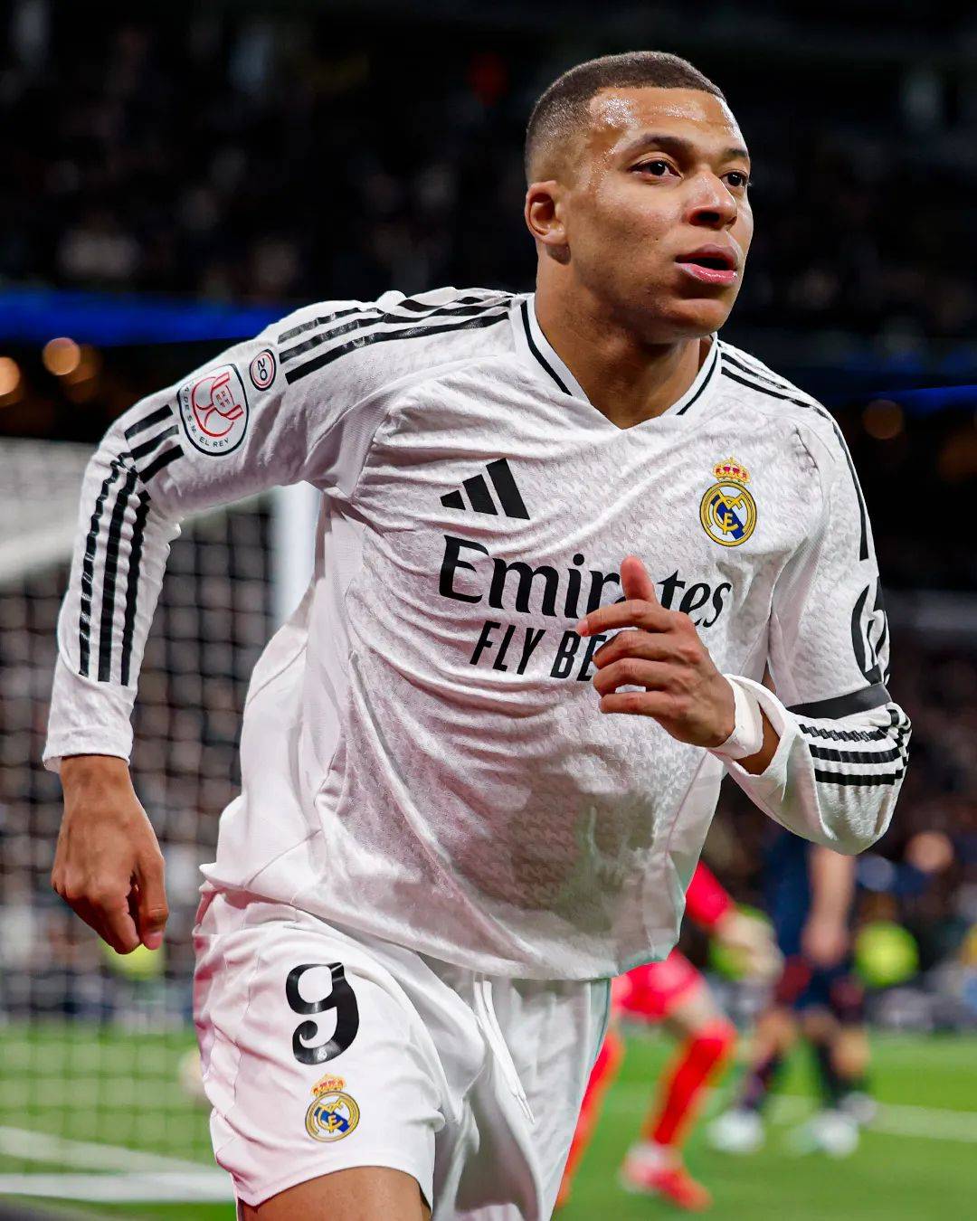 比赛数据和专业分析-包含赛地聚焦——国王杯关键时刻热度飙升，尤文图斯止住颓势，质疑声仍在，高层口径保持一致的词条-比赛数据和专业分析