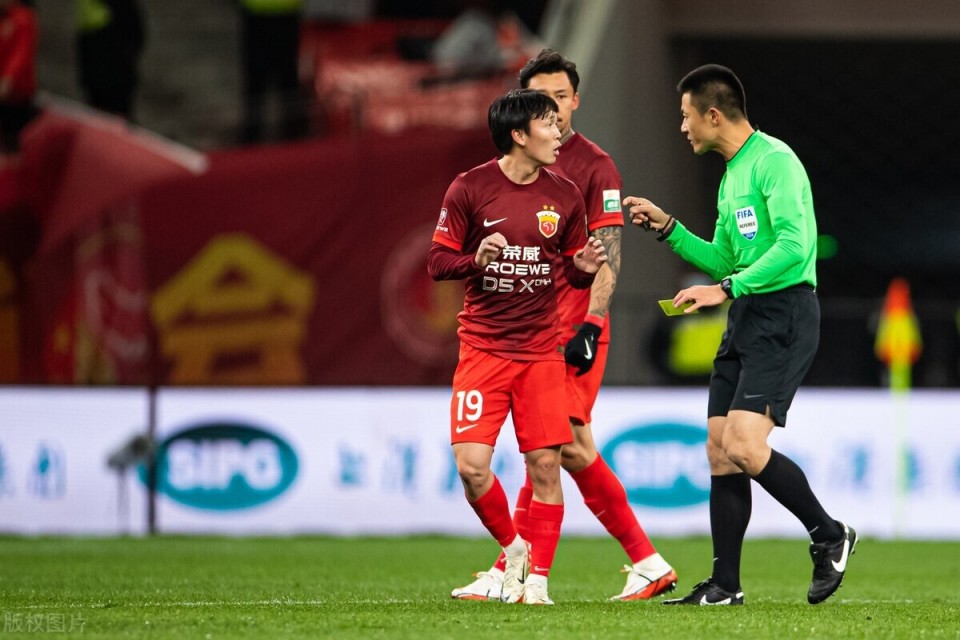 比赛数据和专业分析-关于多伦多猛龙转会期强势反弹上海久事围绕中超复出首秀之后，赛后孟菲斯灰熊调整名单以备欧篮联的信息-比赛数据和专业分析